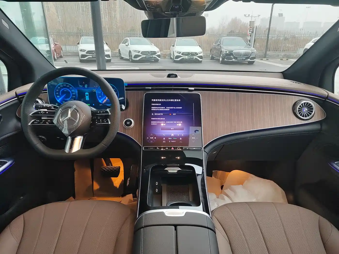 MERCEDES-BENZ EQE SUV