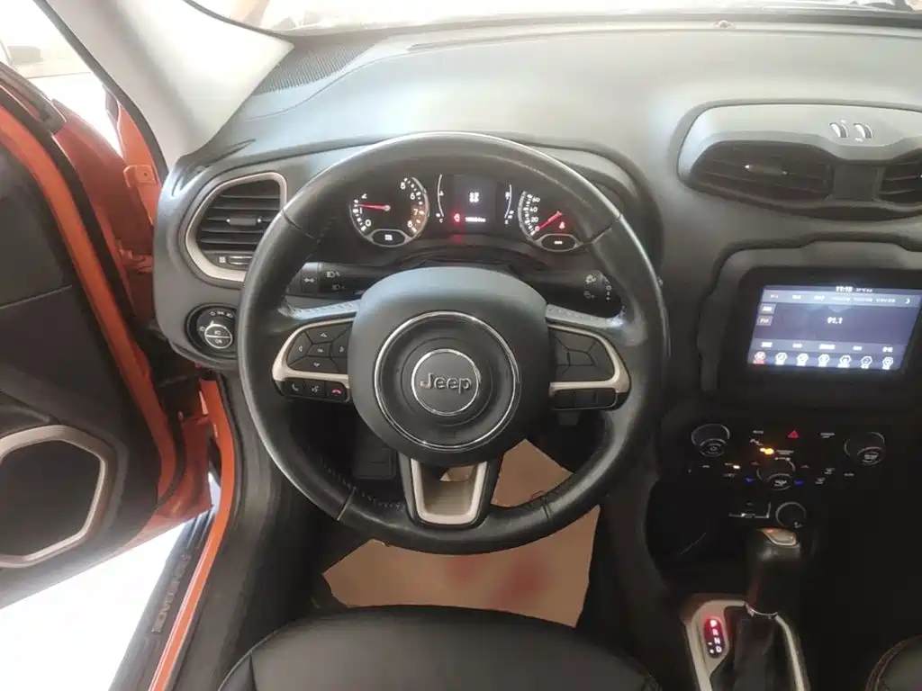 Jeep Renegade 2019 2018 Connected Large Screen Edition 180T Automatic Power