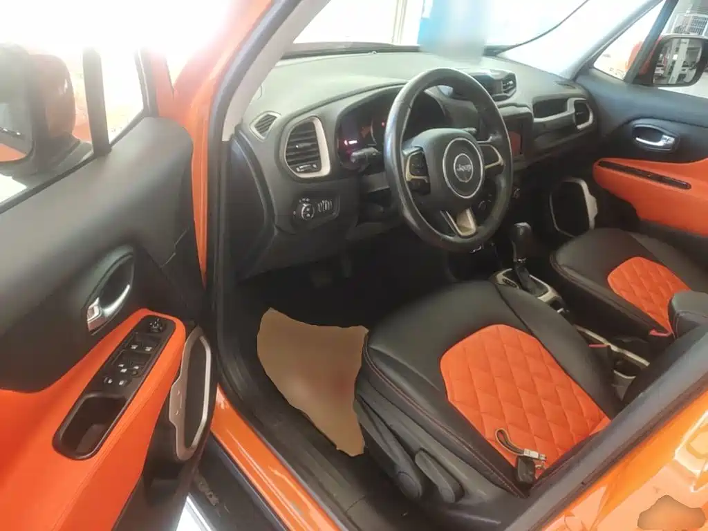 Jeep Renegade 2019 2018 Connected Large Screen Edition 180T Automatic Power