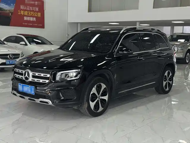 MERCEDES-BENZ GLB
