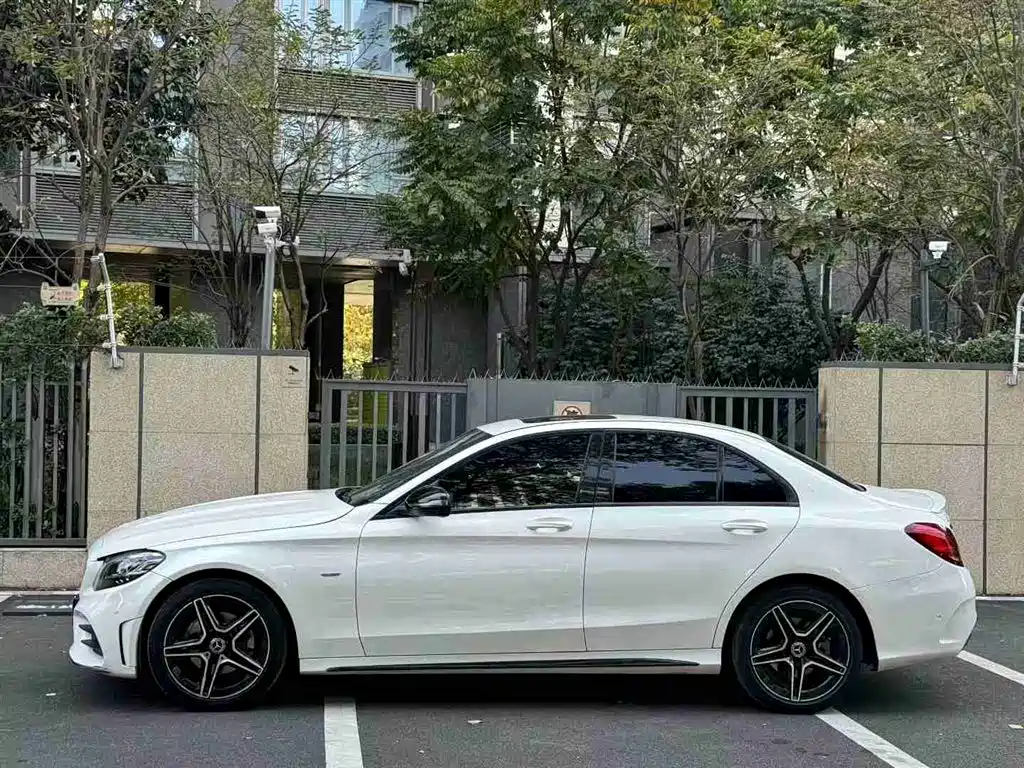 Mercedes-Benz C-Class 2021 C 260 Starry Exclusive Edition фото 5