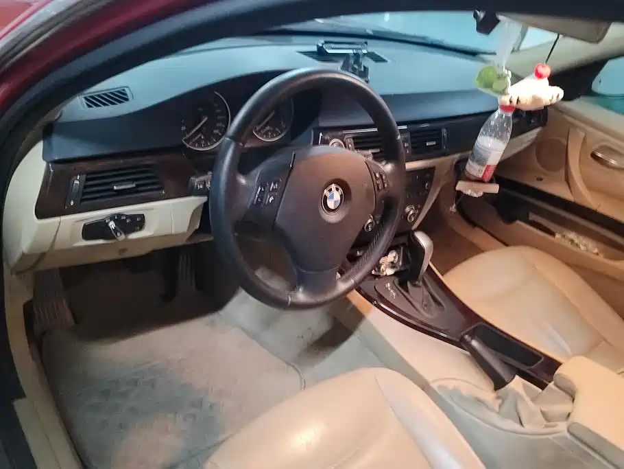 Photo 12 - BMW 3 Series