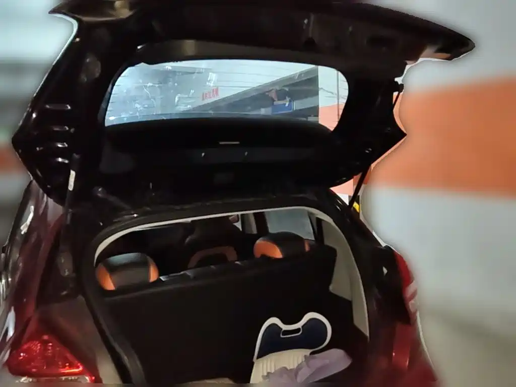 Geely Yuanjing X1 2019 2017 1.3L Auto Player Edition