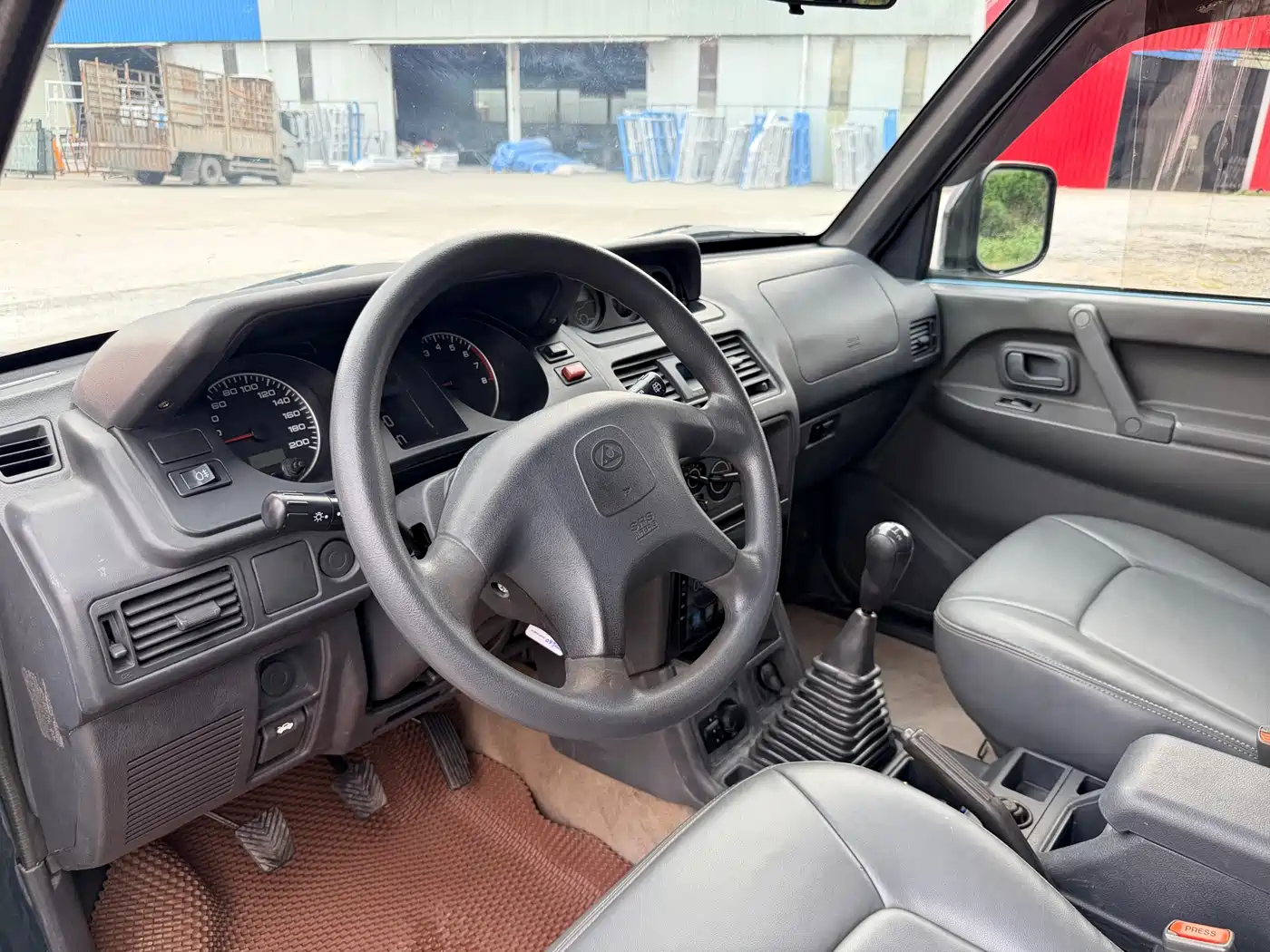 Leopaard Liebao 6481 2009 2.2L Manual 4WD фото 9