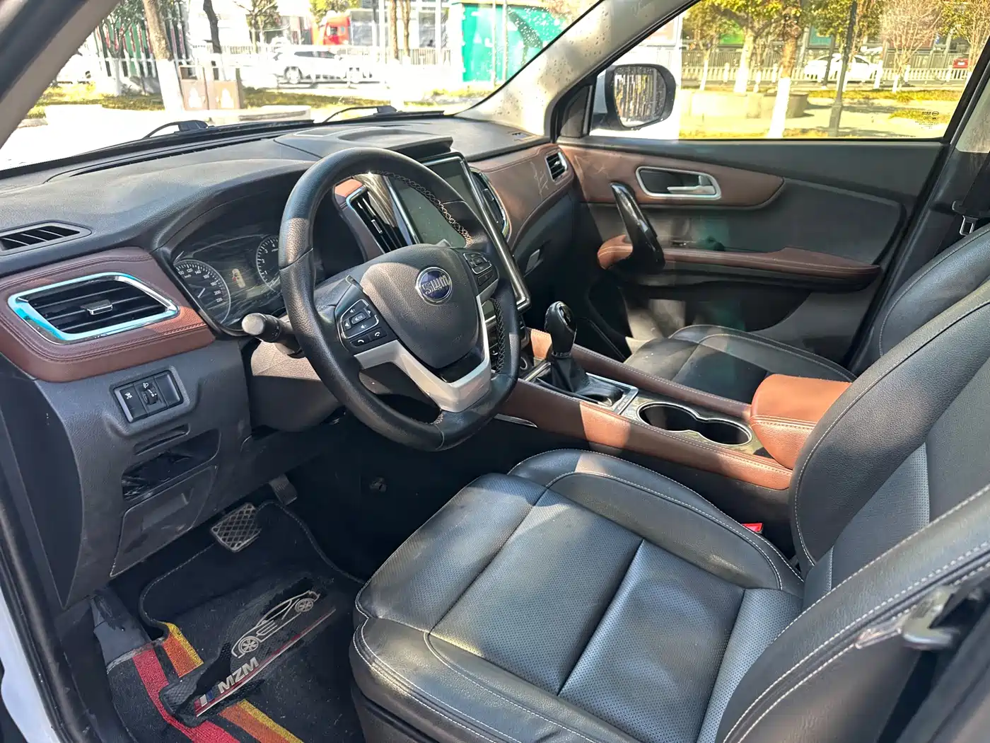 SWM Motor SWM X7 2019 2018 1.5T Auto Smart Enjoy 7-seater