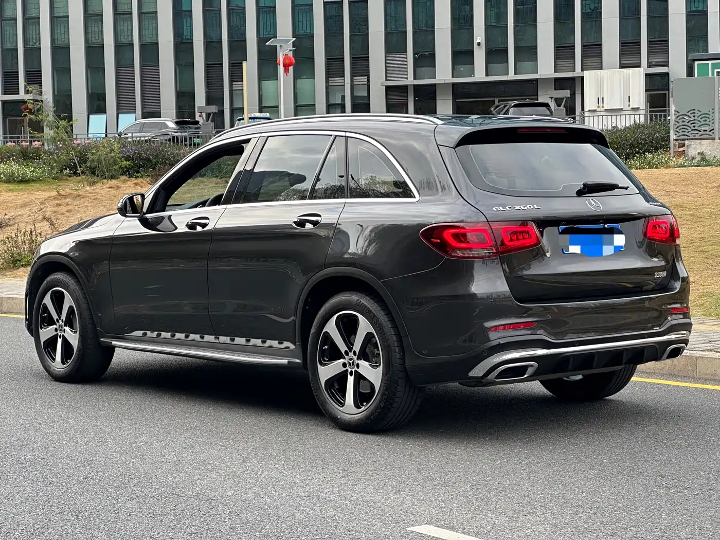 MERCEDES-BENZ GLC