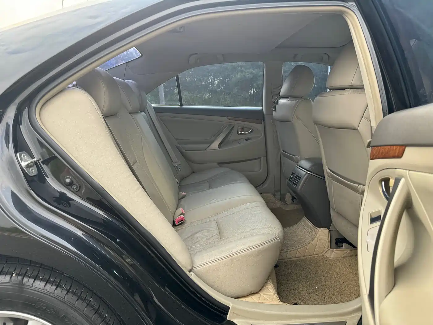 Toyota Camry 2011 240G Classic Anniversary Edition фото 8