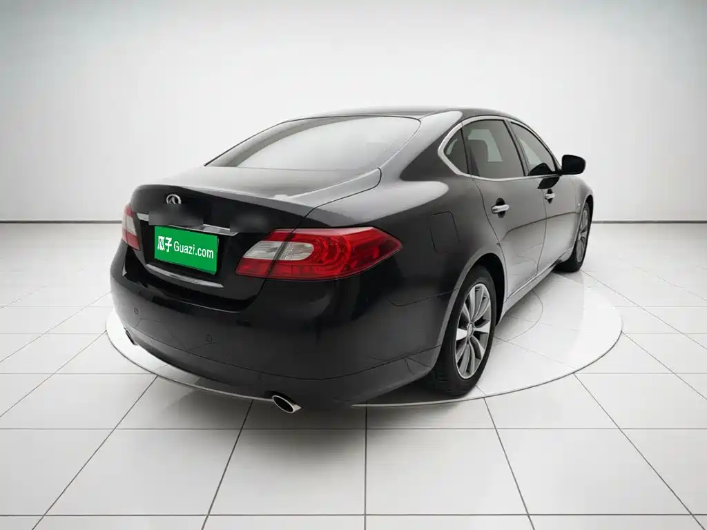 Infiniti Q70 2015 2013 Q70L 2.5L Comfort