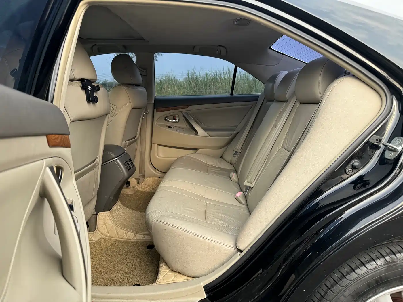 Toyota Camry 2011 240G Classic Anniversary Edition фото 7