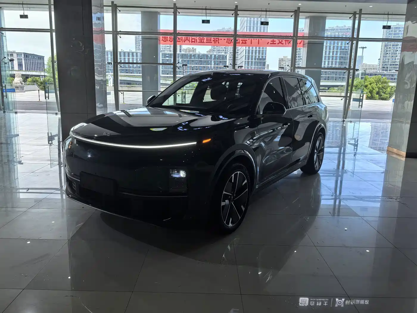 Li Auto L9 2025
