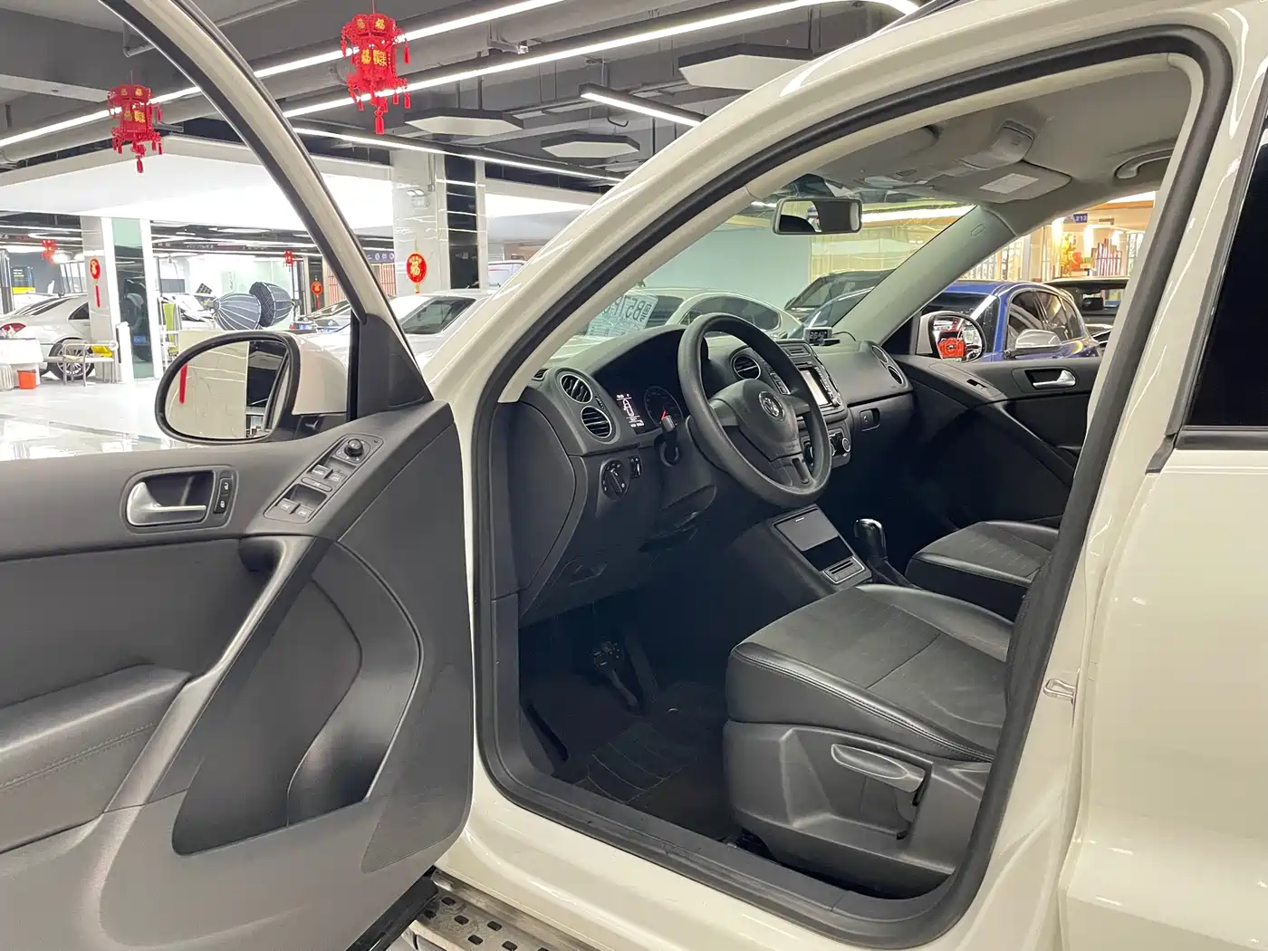Volkswagen Tiguan 2015 1.8TSI Automatic 2WD Comfortline фото 6