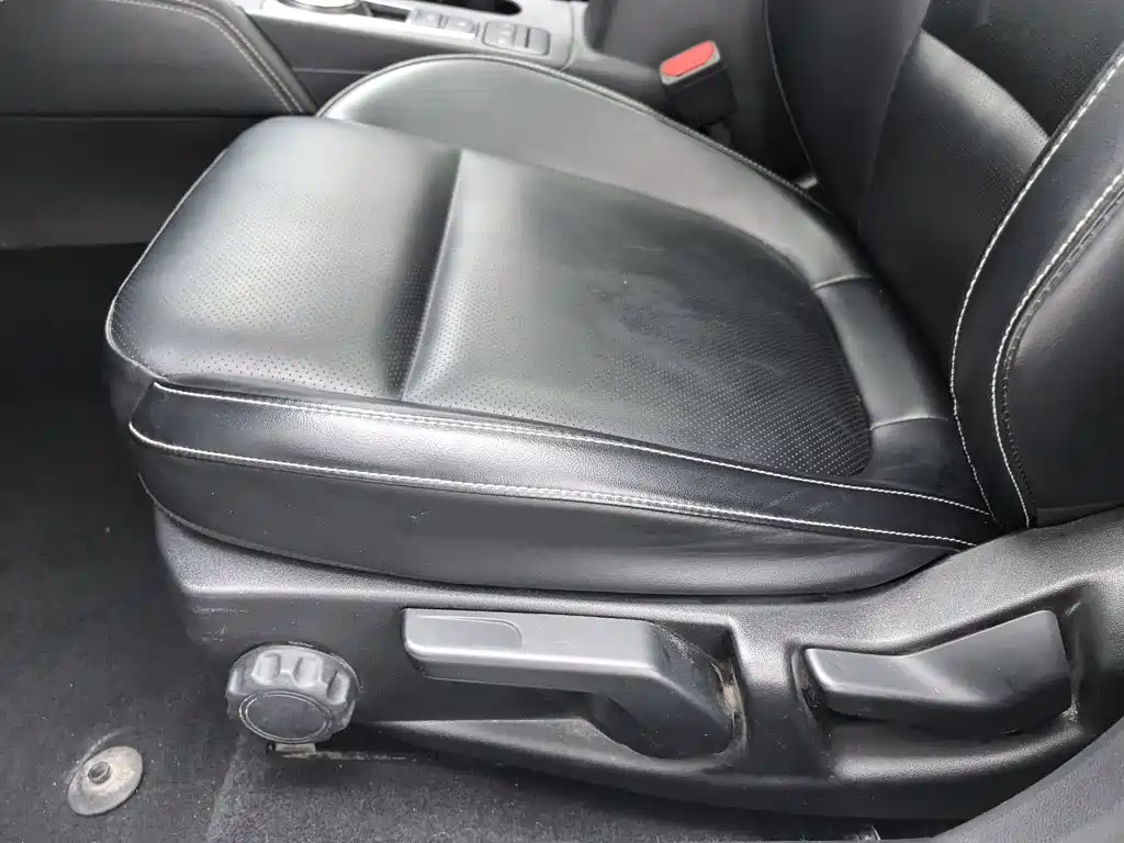 Ford Focus 2022 2021 Sedan EcoBoost 180 Auto Trend