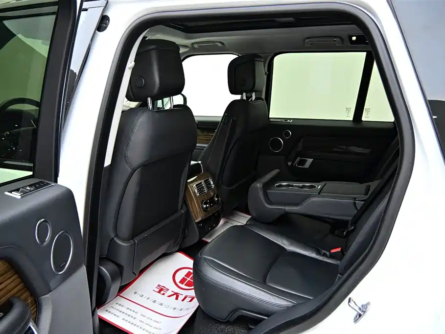 Land Rover Range Rover 2019 3.0 SCV6 Heritage Edition фото 13