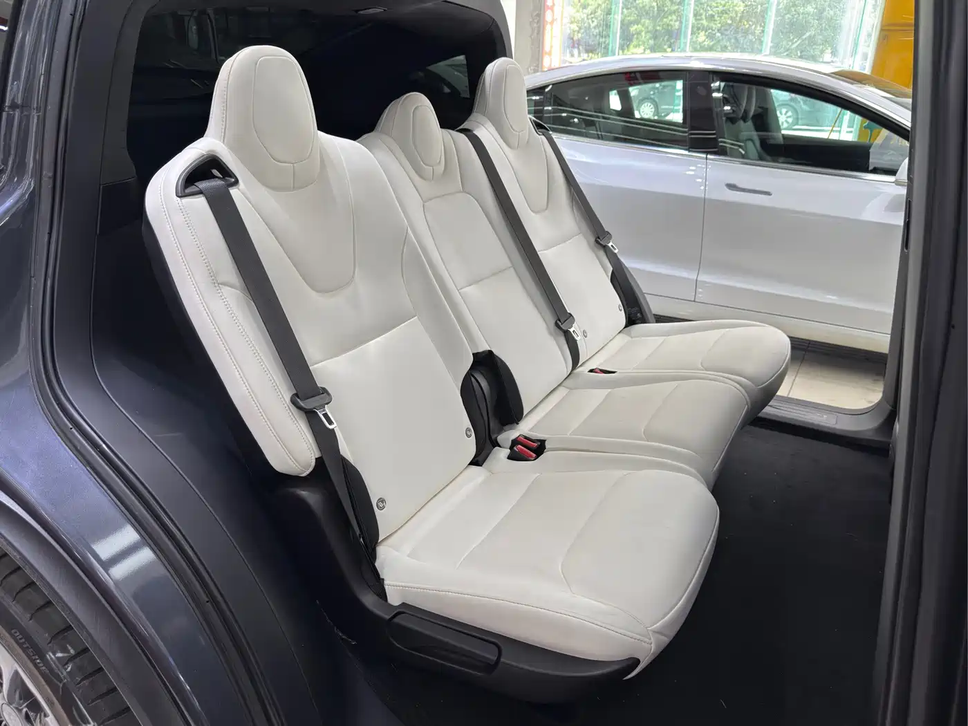 Фото 17 - Tesla Model X