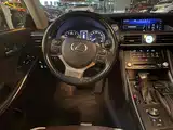Photo 8 - Lexus IS