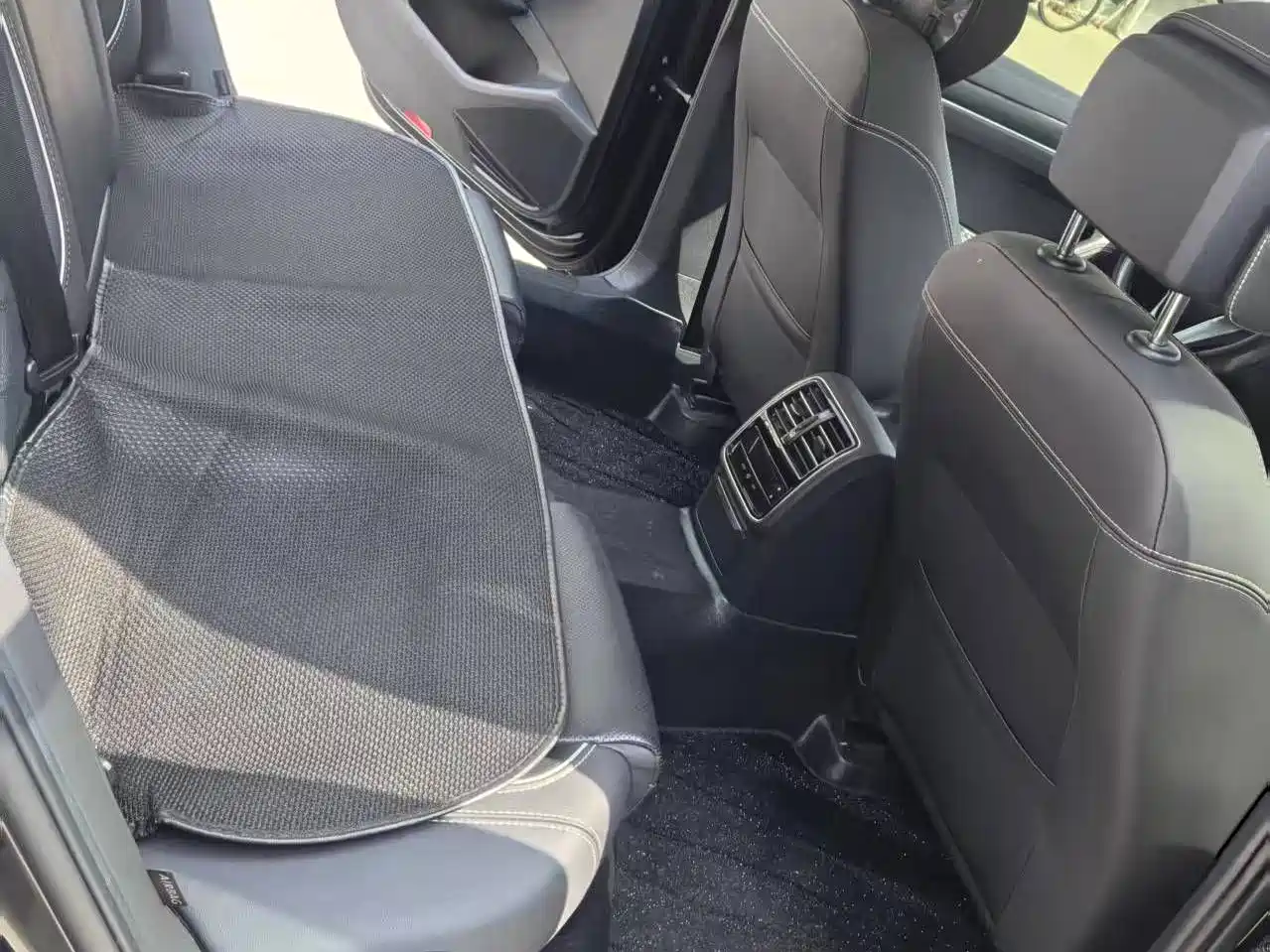 VOLKSWAGEN MAGOTAN GTE PLUG IN HYBRID