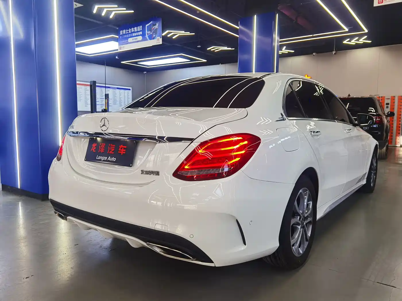 Mercedes-Benz C-Class 2017 Facelift C 180 L Fashion Sport Edition фото 6
