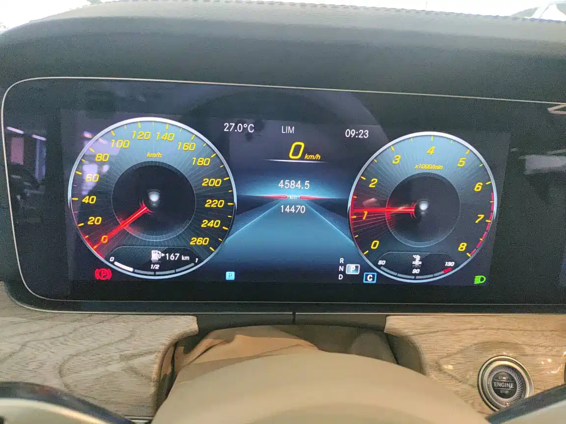 MERCEDES-BENZ E CLASS