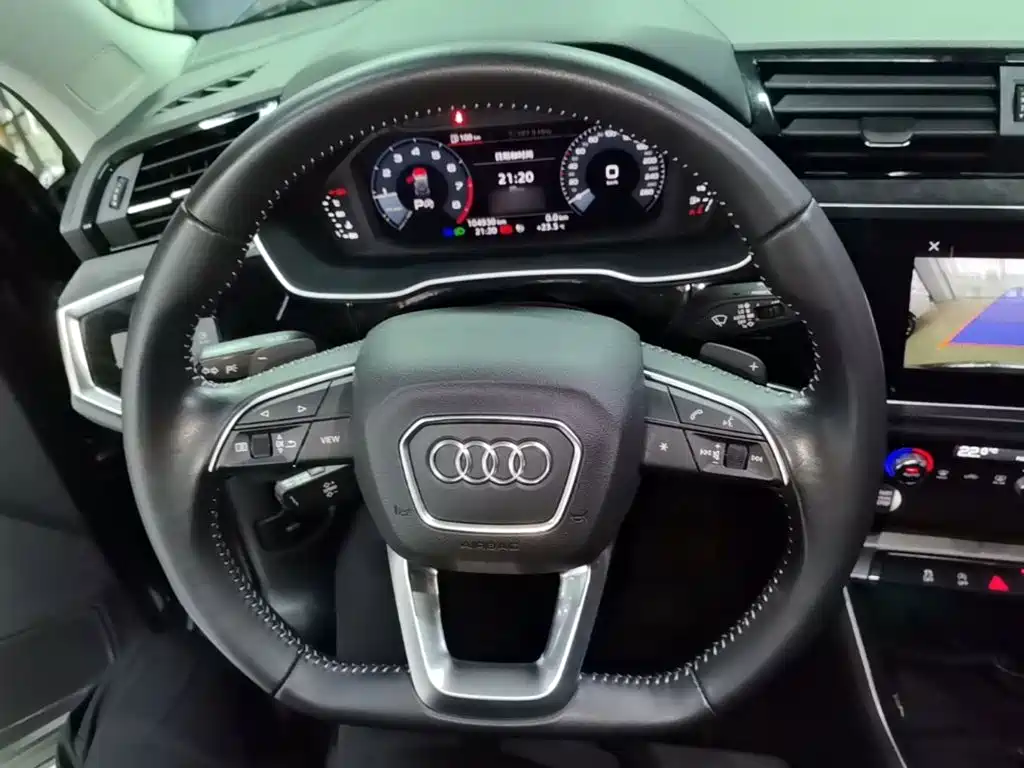 Фото 11 - Audi Q3