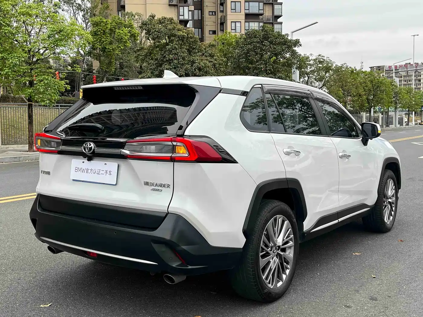 Toyota Wildlander 2020 2020 2.0L CVT AWD Premium Edition