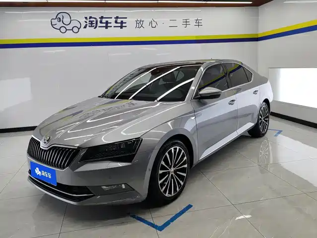 Škoda Superb 2018 TSI330 DSG Luxury Edition China V