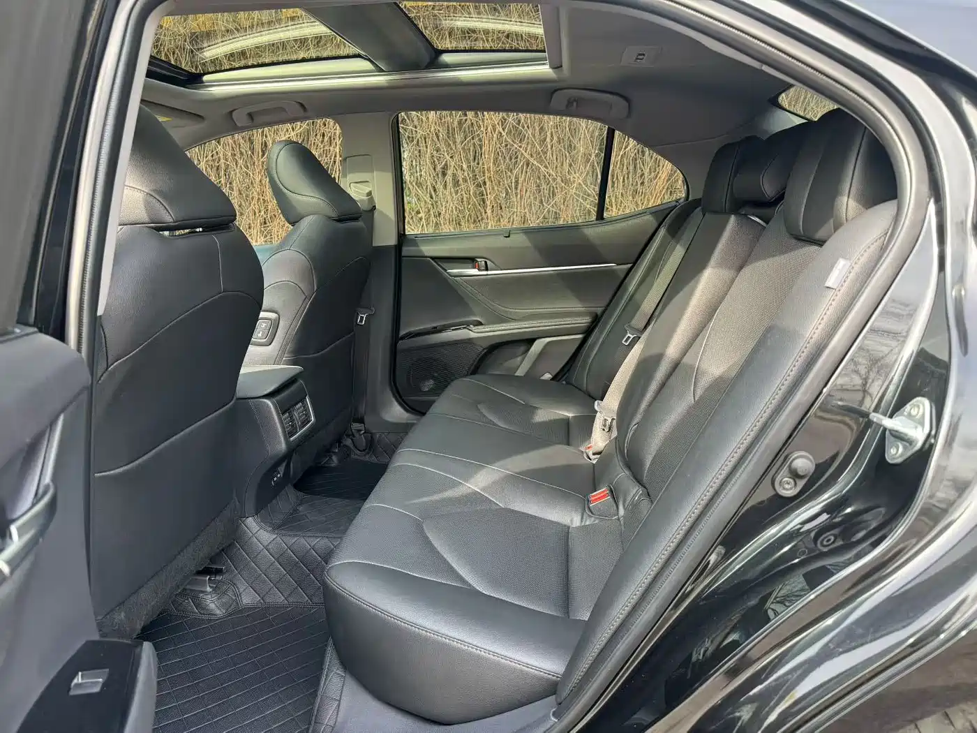 Toyota Camry 2023 2.5Q Flagship Edition фото 6