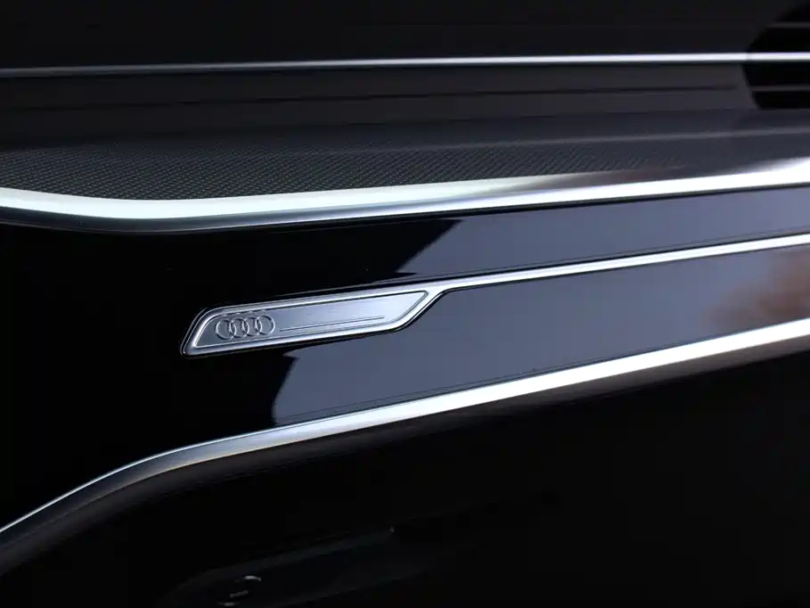 Audi A6L 2021 45 TFSI Exclusive Sport фото 11