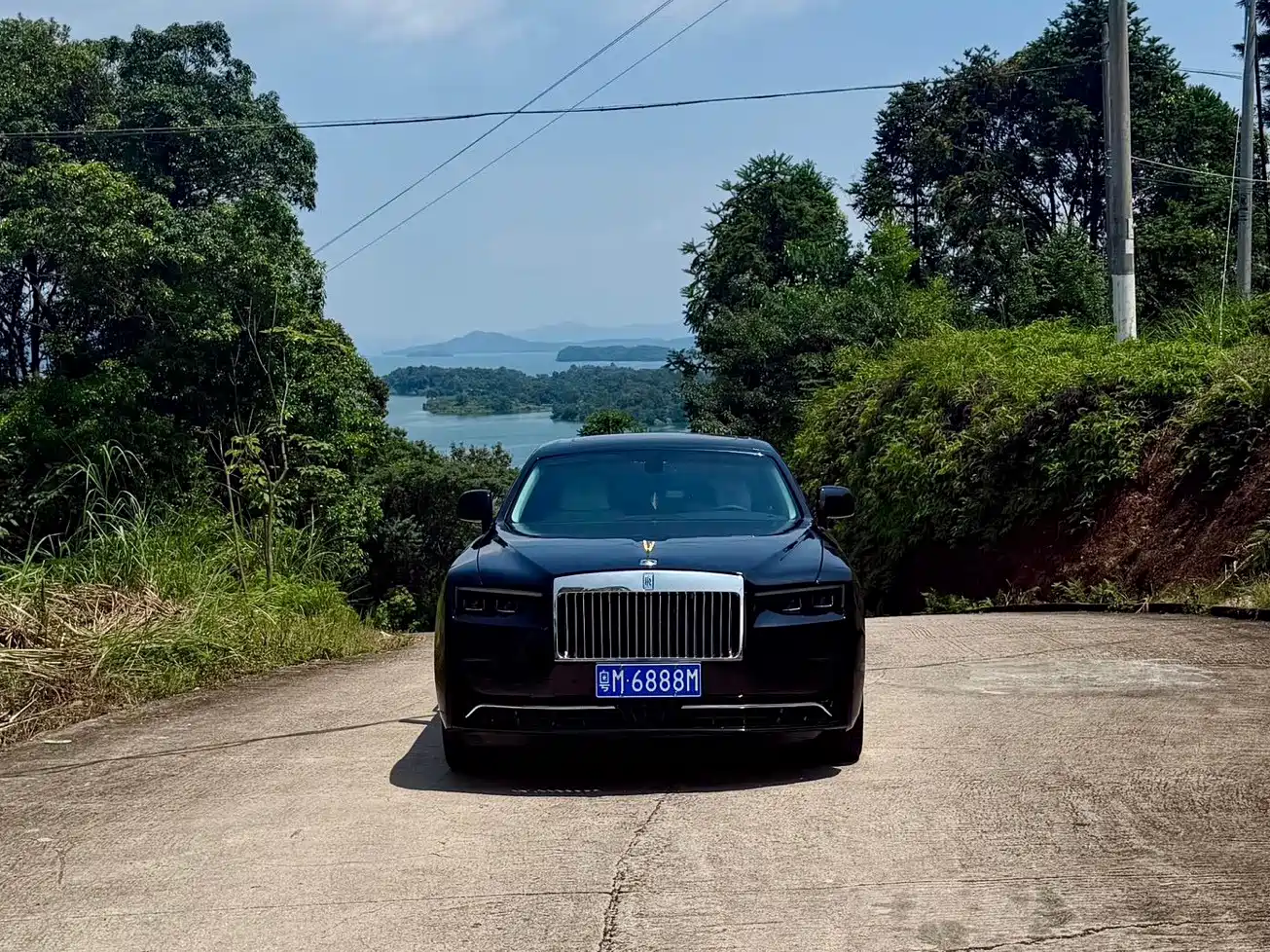 Rolls-Royce Ghost 2013 2010 Model 6.6T Standard