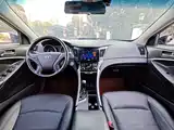 Photo 10 - Hyundai Sonata