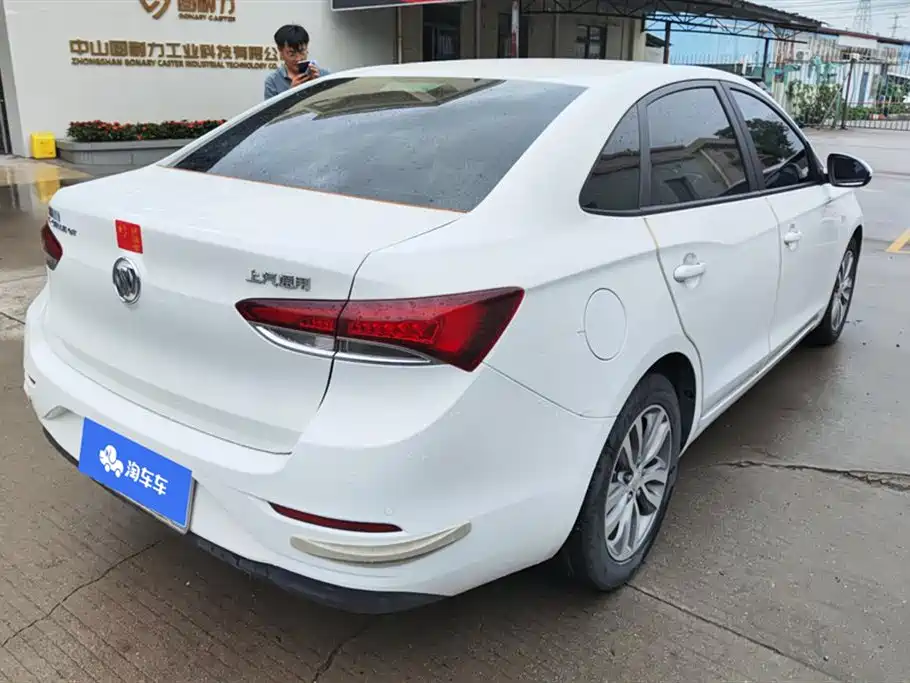 Buick Excelle 2021 Facelift 1.3T Auto Mild Hybrid Elite фото 3