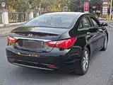 Photo 6 - Hyundai Sonata