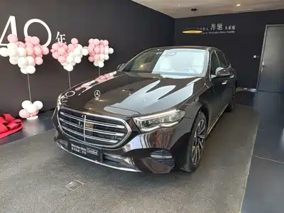 Mercedes-Benz E