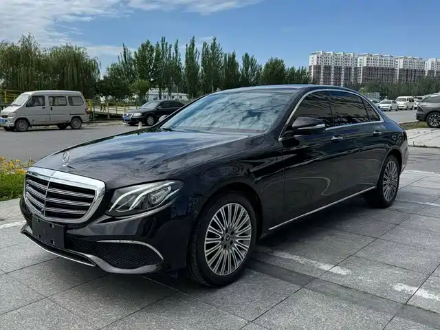 Mercedes-Benz E-Class 2020
