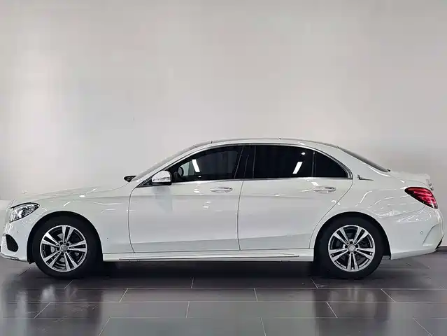 Mercedes-Benz C-Class 2017 Facelift C 200 L Sport Edition — фото 2