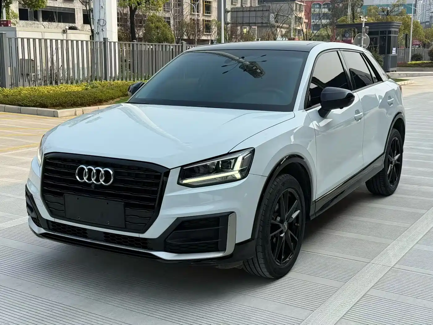 Audi Q2L 2018 35 TFSI Launch Exclusive Edition China VI фото 3