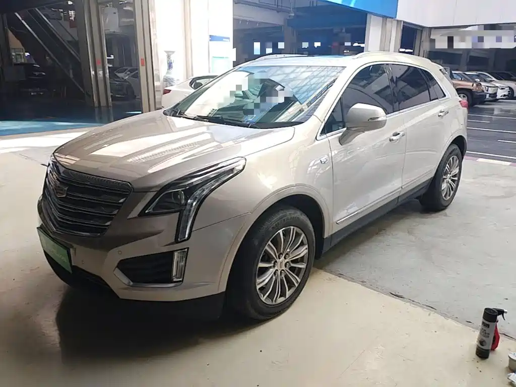 Cadillac XT5 2017 2016 25T Luxury Model