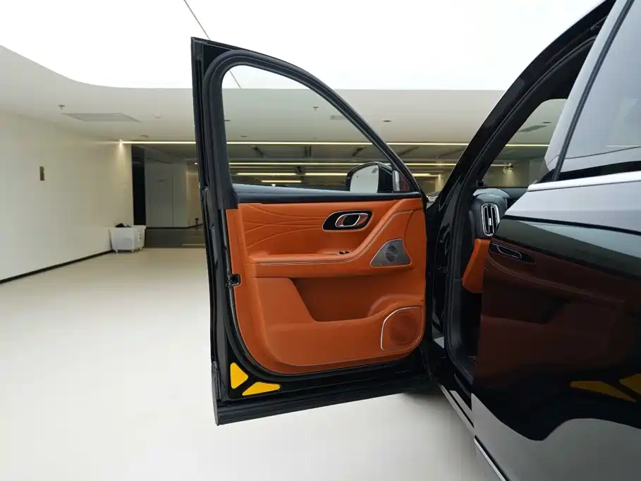 Geely Galaxy Galaxy M9 2025 2025 Base Model