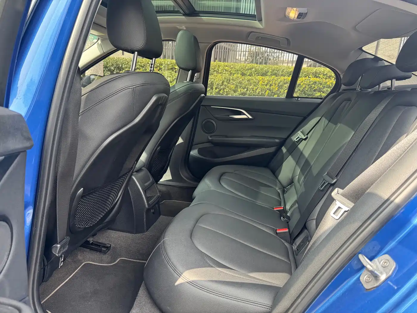 BMW 1 Series 2018 118i Sport Edition фото 6