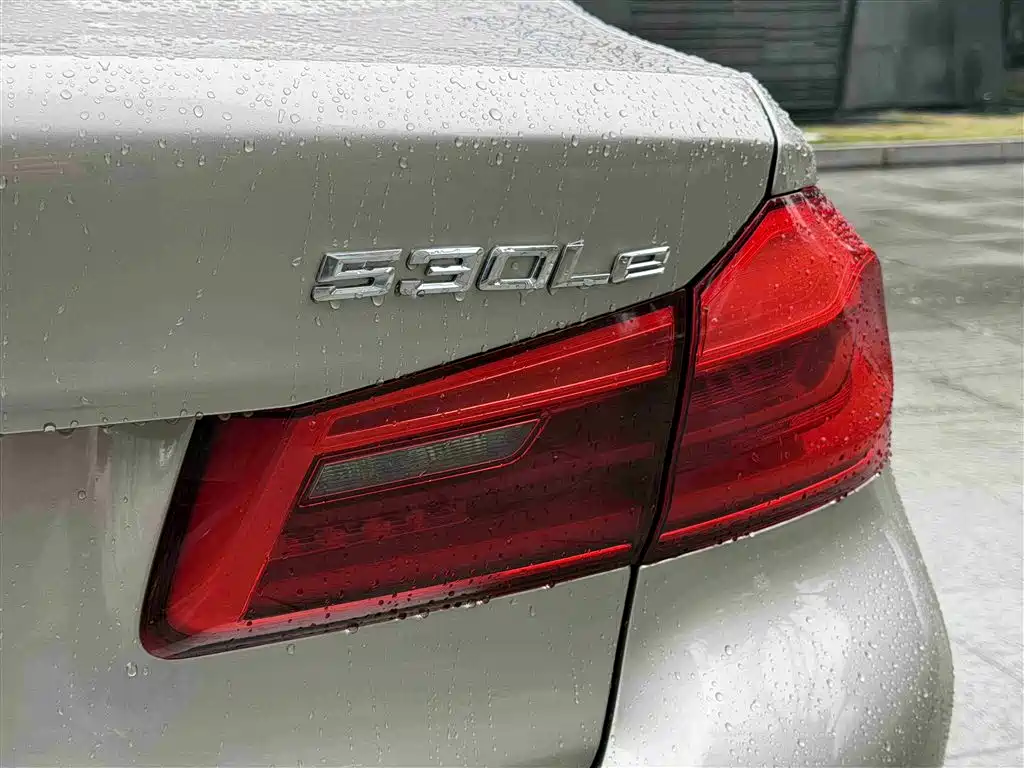 BMW 5 SERIES NEW ENERGY