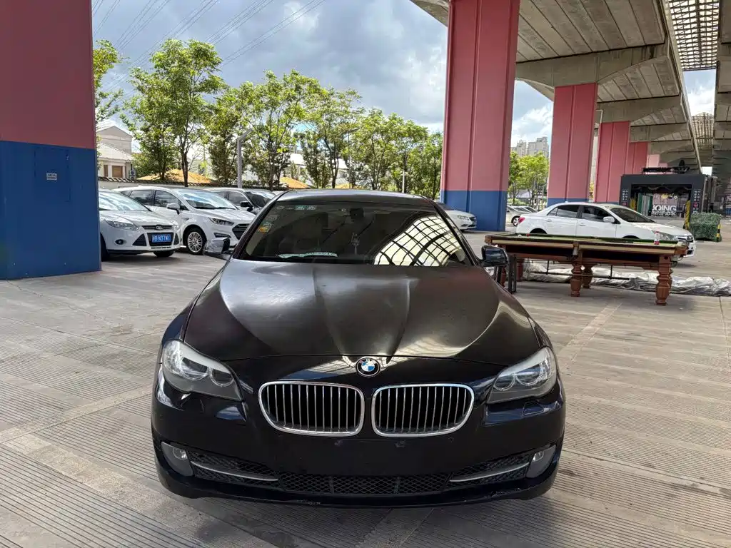Фото 2 - BMW 5 Series