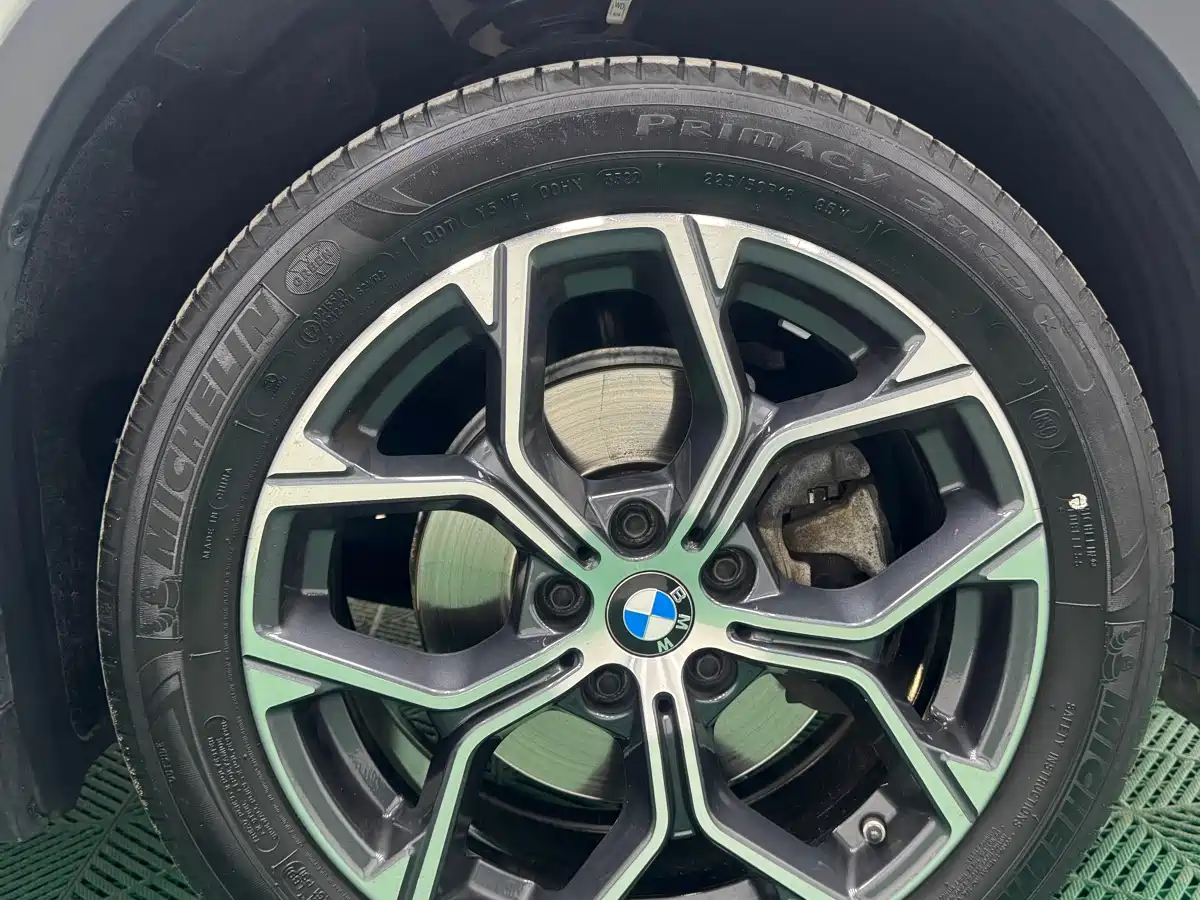 BMW X1 2022 sDrive20Li Fashion фото 24