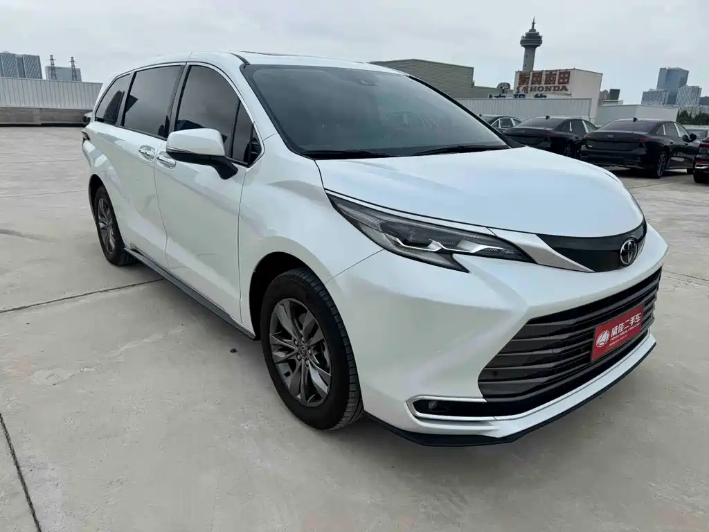 2026 Toyota Sienna
