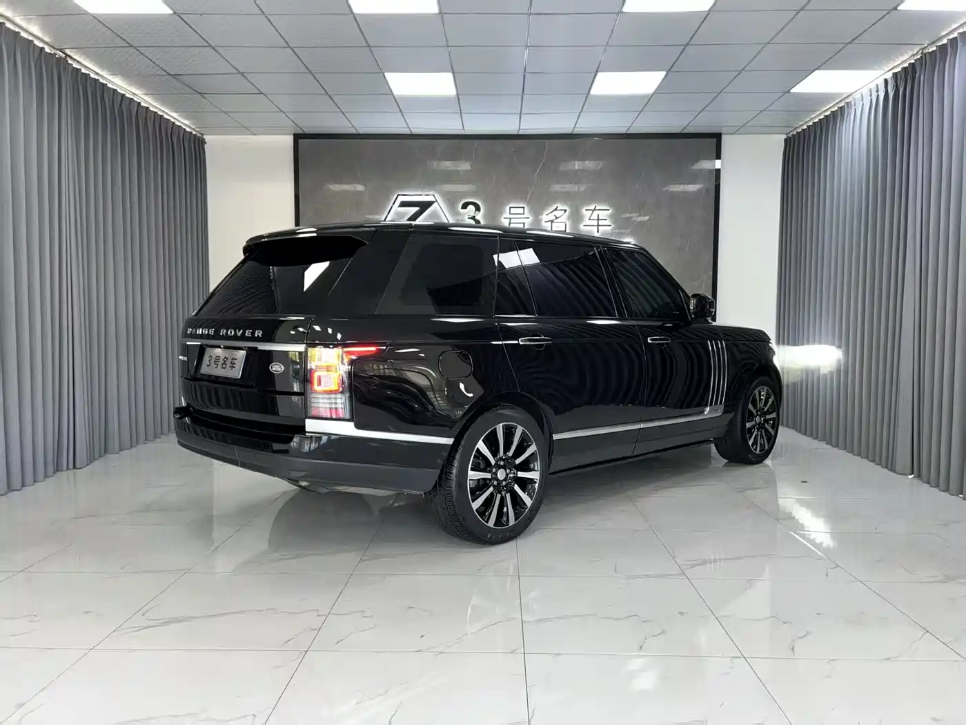 Land Rover Range Rover 2014 3.0 SC V6 Vogue SE Genesis Extended Edition фото 6