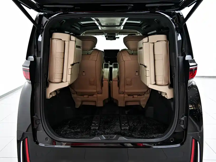 Toyota Vellfire 2023 2024 Crown Hybrid 2.5L Executive Premium Edition