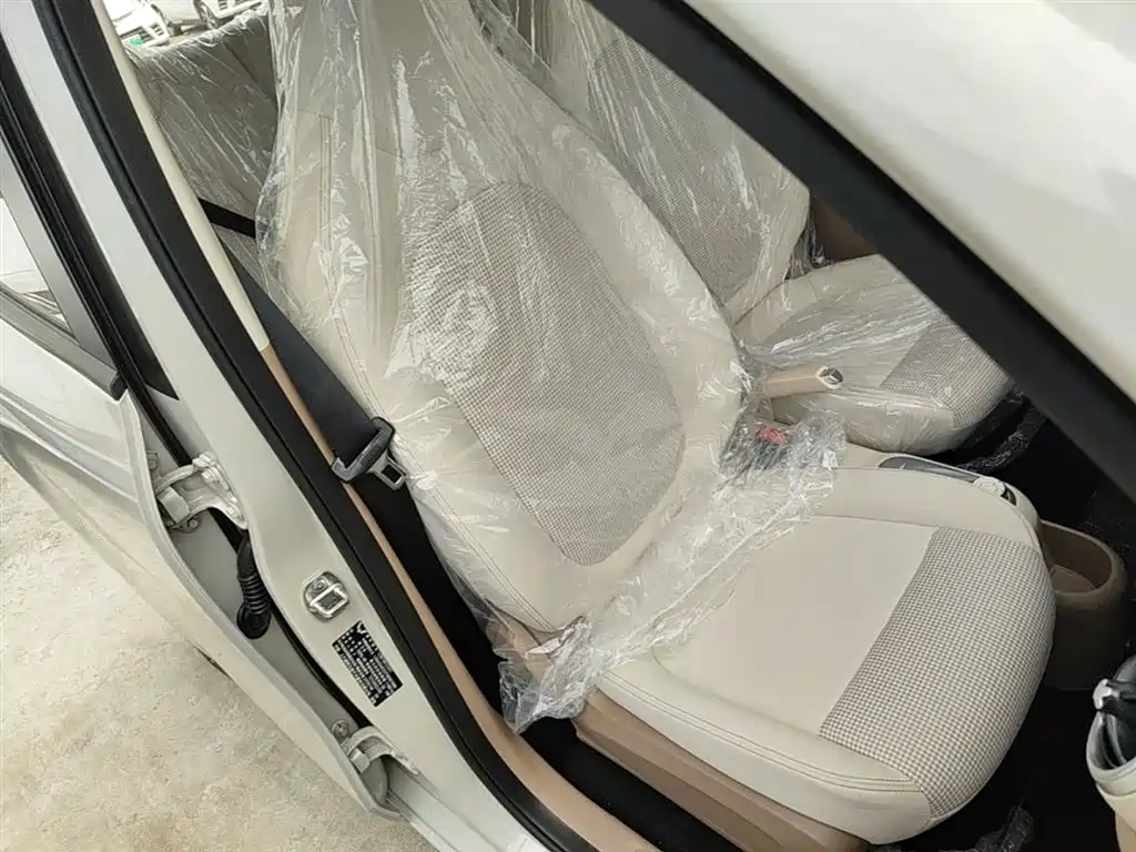 Wuling Motors Hongguang MINIEV 2026 2025 4-Door Advanced