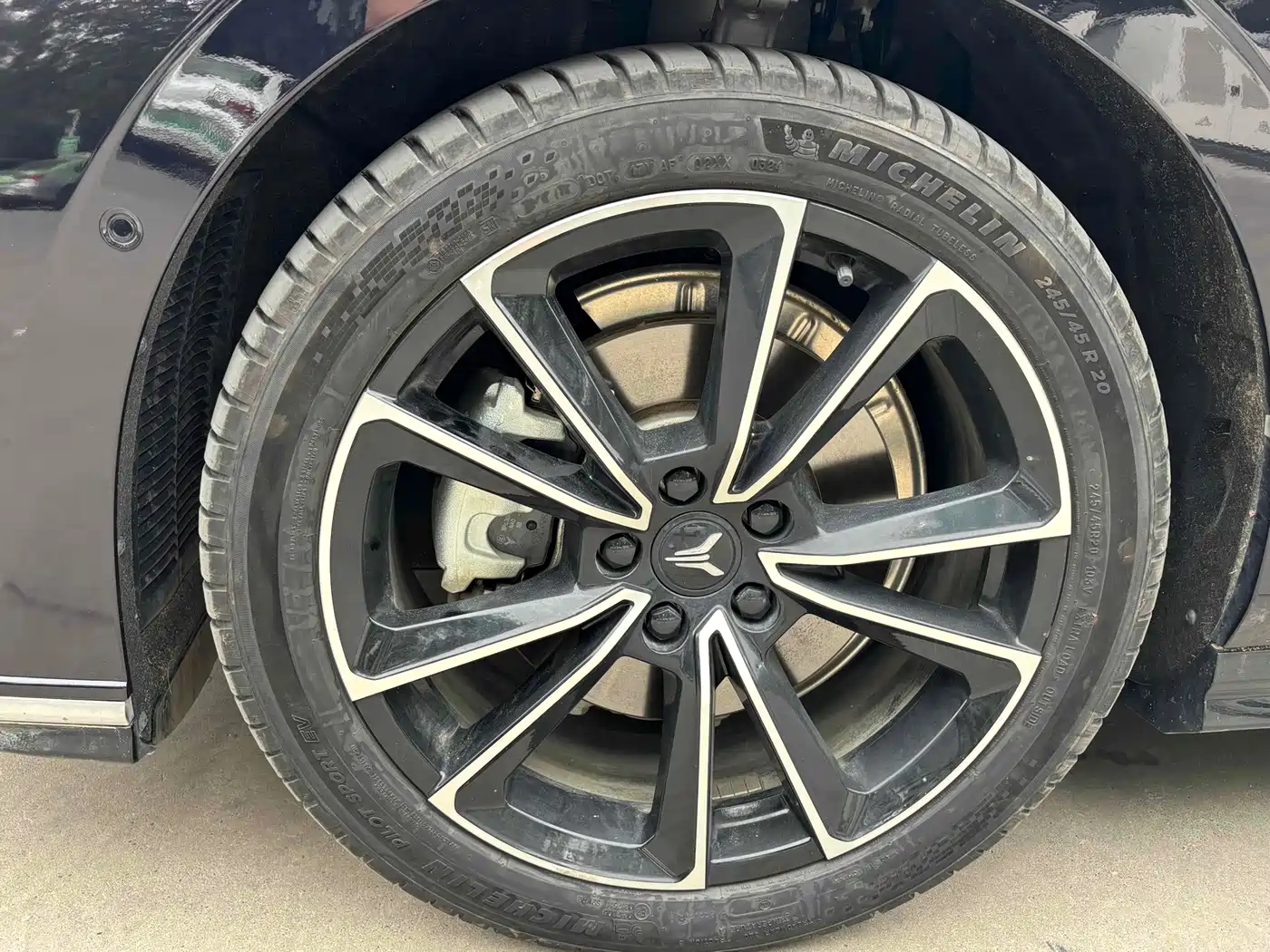 Voyah Passion 2023 2024 PHEV AWD Ultra Long Range Flagship