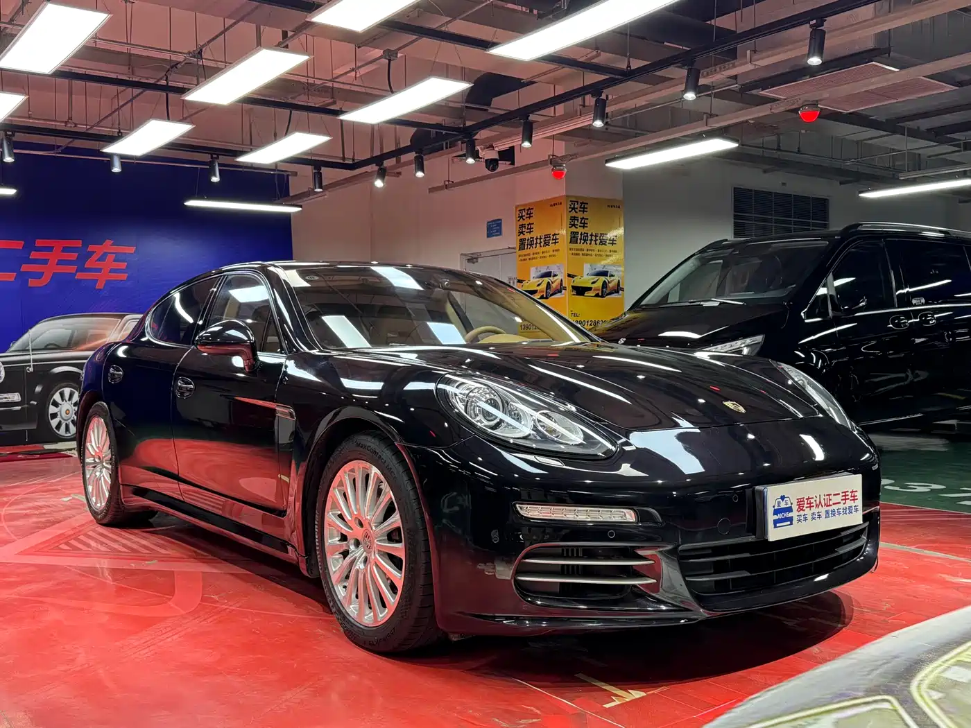 Porsche Panamera 2014 Panamera 4 3.0T фото 3