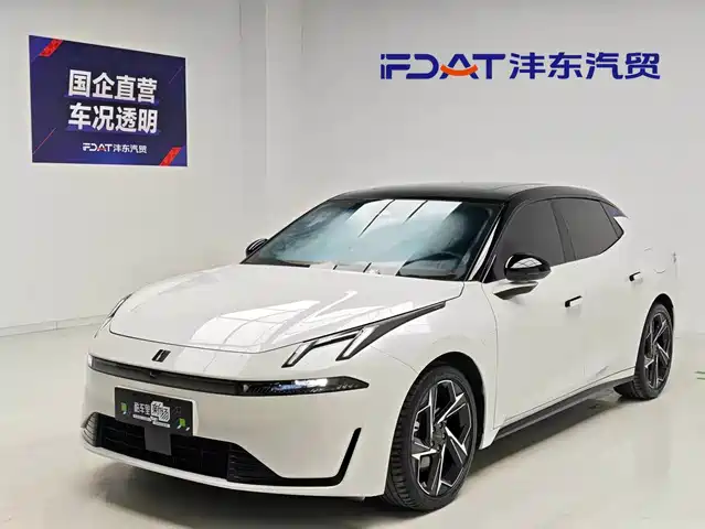 Lynk & Co 07 EM-P 2025