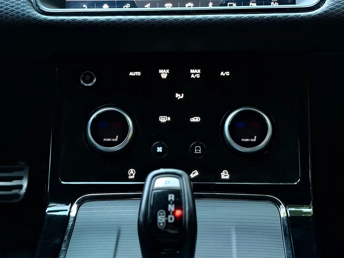 Land Rover Range Rover Evoque 2020 249PS R-DYNAMIC S Sport Edition фото 11