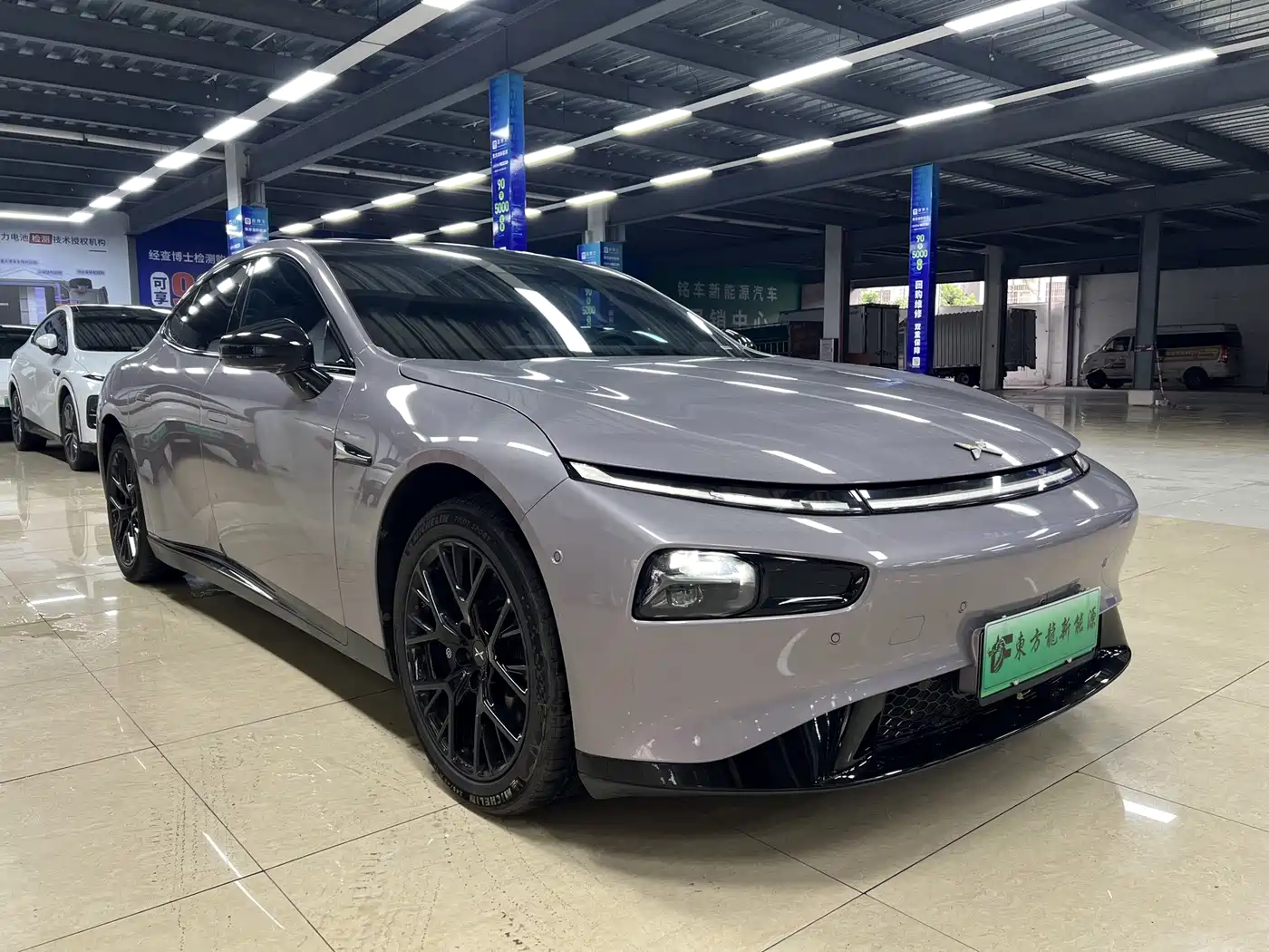 Фото 3 - XPeng P7